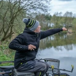 Matrix Thinsulate Bobble Hat -Eurotackle Verkoop 4071616Matrix Thinsulate Bobble Hat 2