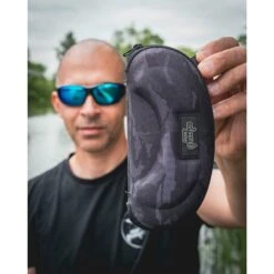 Fox Rage Shield Wraps Brown Lense Mirror Blue 15 Fox Rage Shield Wraps Brown Lense Mirror Blue -Eurotackle Verkoop 4704448Fox Rage Shield Wraps Brown Lense Mirror Blue 5