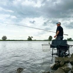 Cresta Identity ZXT Distance Feeder Hengels 12 Cresta Identity ZXT Distance Feeder Hengels -Eurotackle Verkoop 6102660Cresta Identity ZXT Distance Feeder Hengels 1